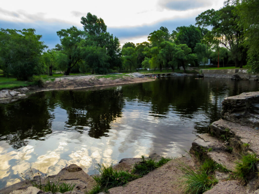 Río de los Sauces