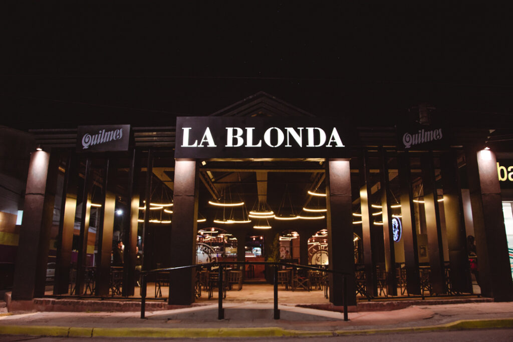Centro de Comercio Embalse