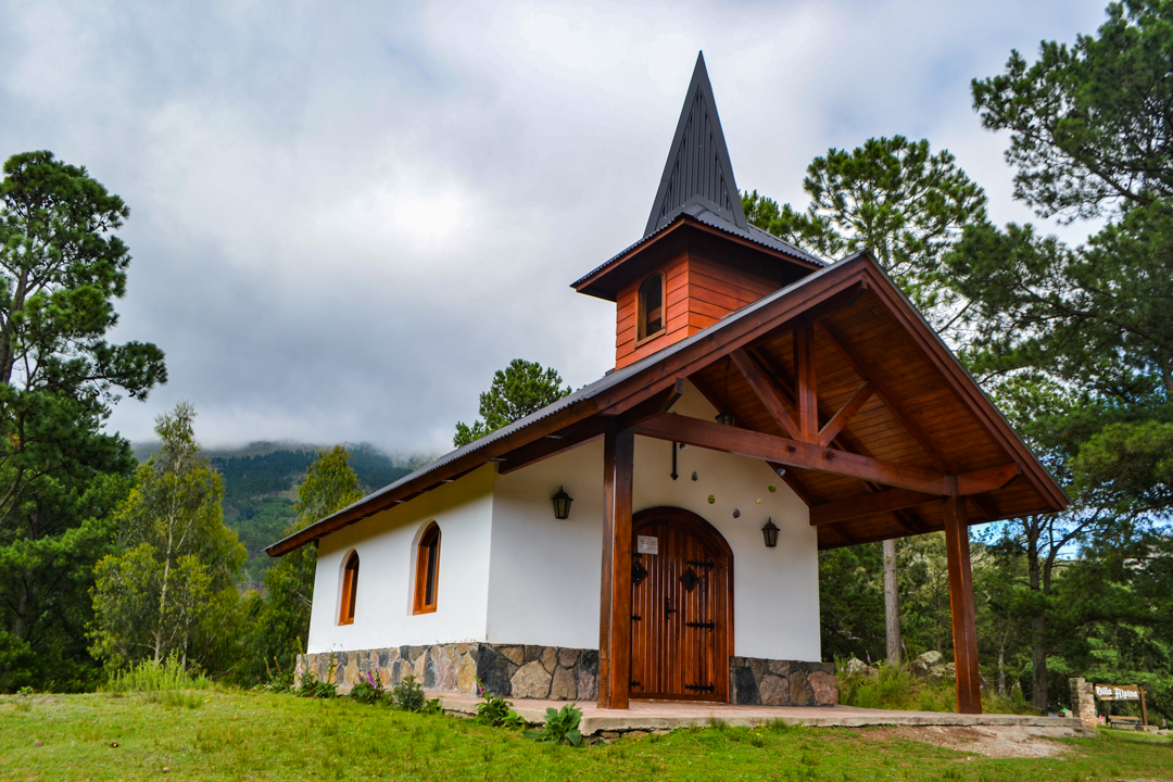 Villa Alpina: Turismo de montaña en el Valle de Calamuchita Villa Alpina